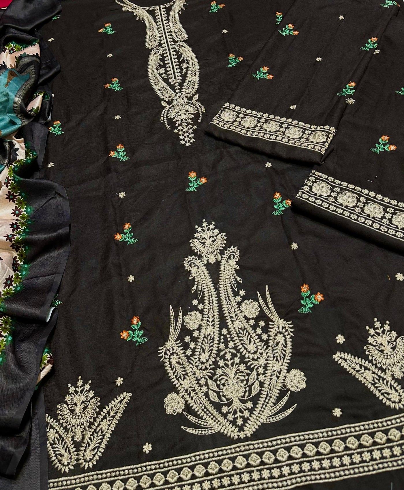WINTER COLLECTION DHANAK EMBROIDERY 3PC